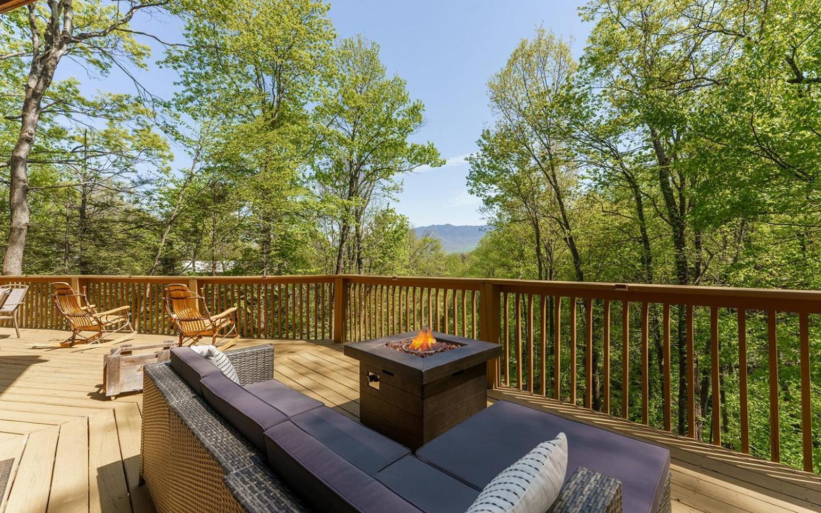 Grand Ole Chalet - Mt Viewsfireplacefirepitarcade Gatlinburg Εξωτερικό φωτογραφία