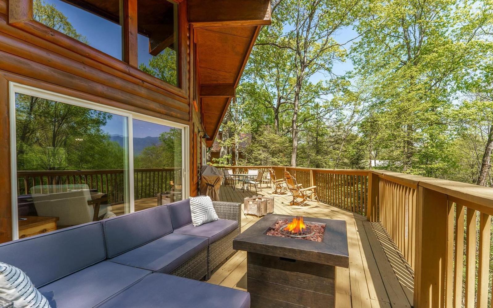 Grand Ole Chalet - Mt Viewsfireplacefirepitarcade Gatlinburg Εξωτερικό φωτογραφία